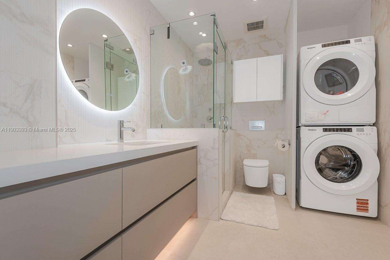 Roney Palace Unit #PH20 | Picture 19