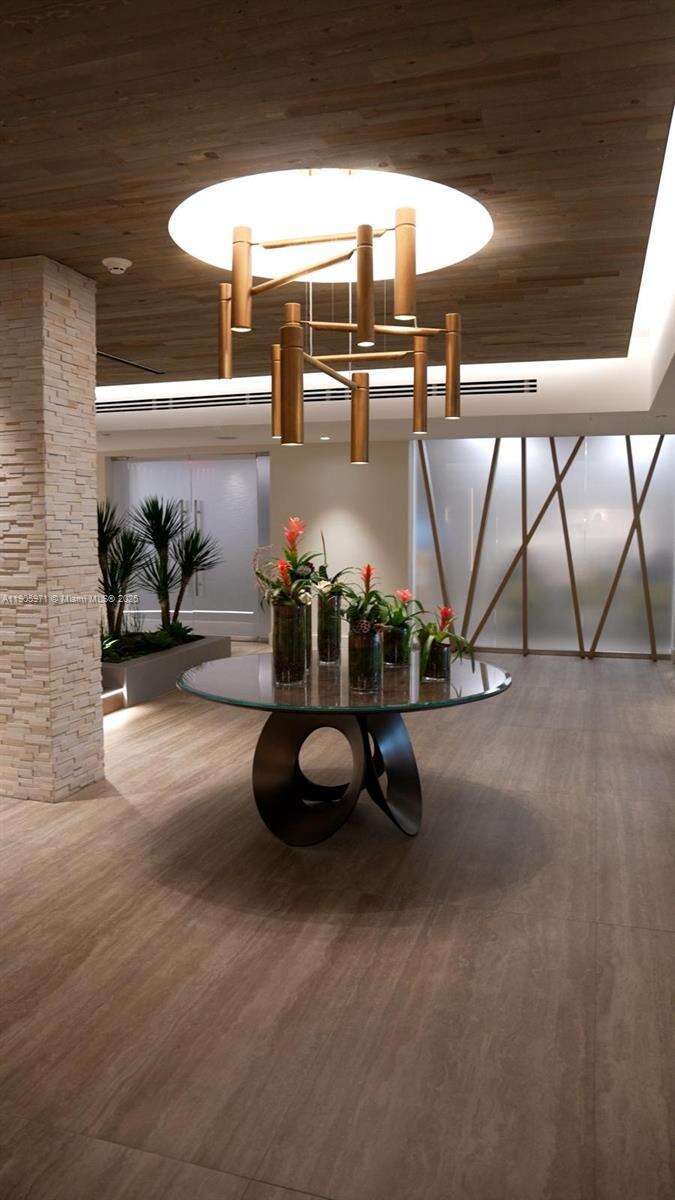 Roney Palace Unit #836 | Picture 23