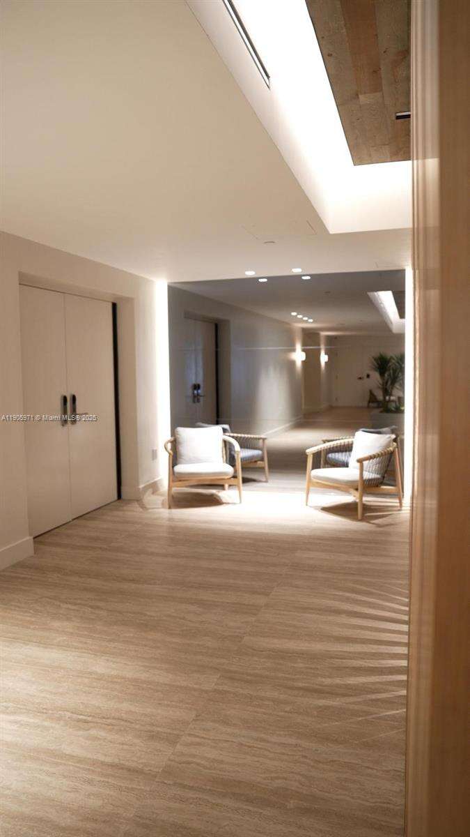 Roney Palace Unit #836 | Picture 25