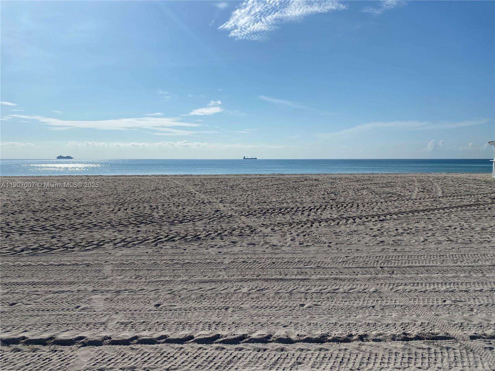 Roney Palace Unit #737 | Picture 23