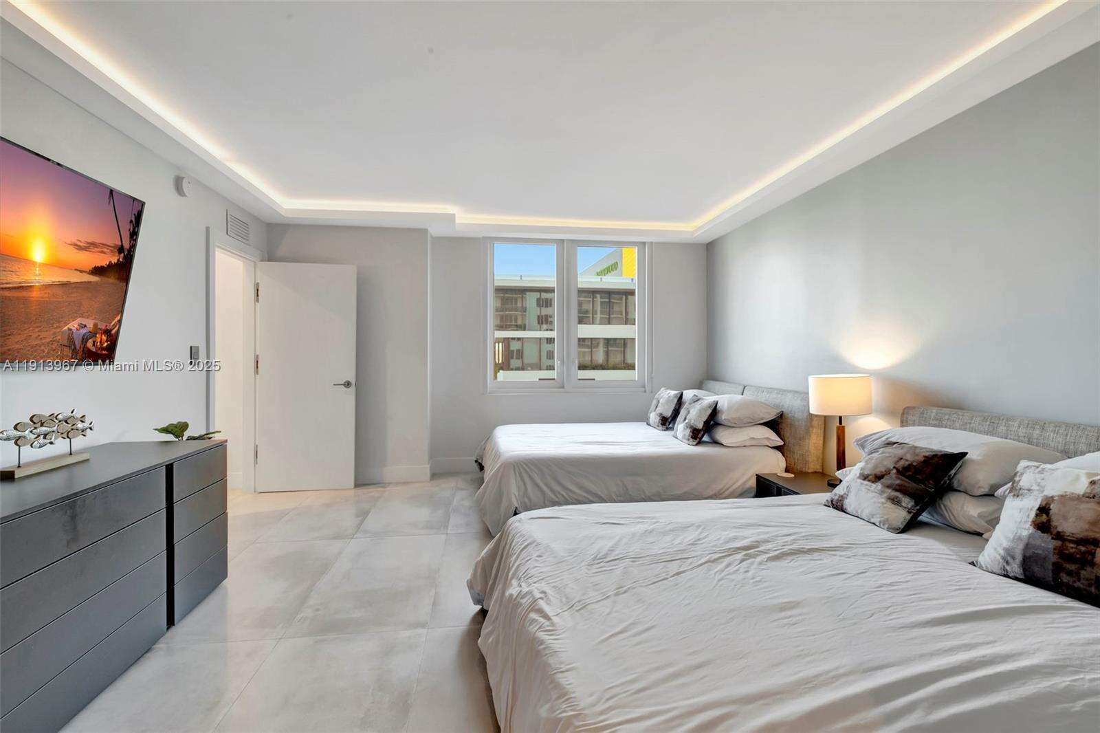 Roney Palace Unit #634 | Picture 27