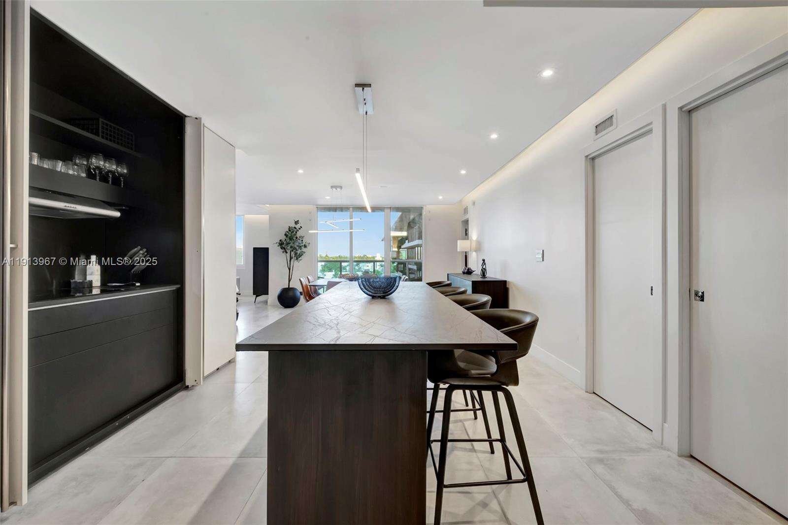 Roney Palace Unit #634 | Picture 45