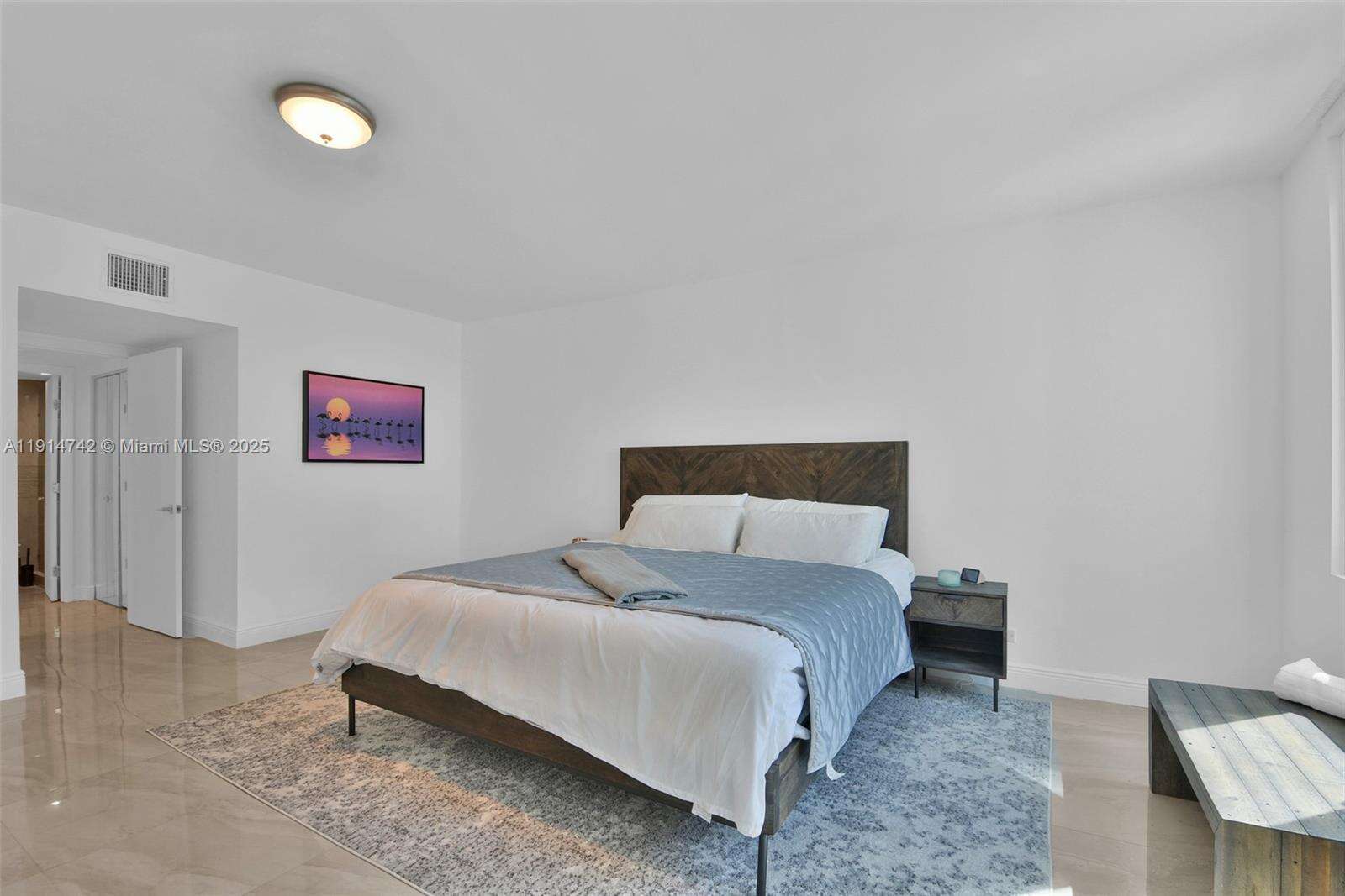 Roney Palace Unit #1002 | Picture 6