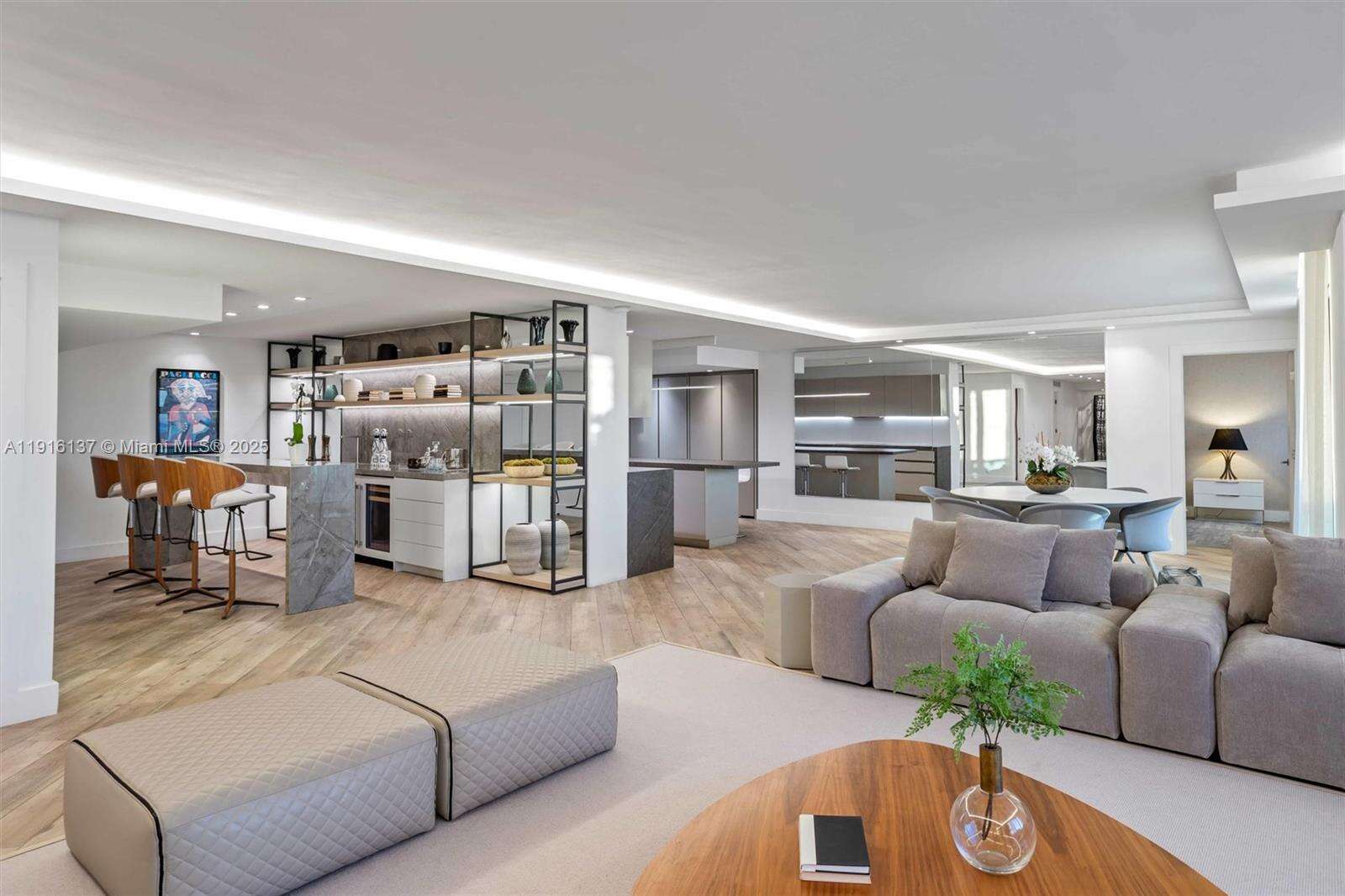 Roney Palace Unit #1432 | Picture 50