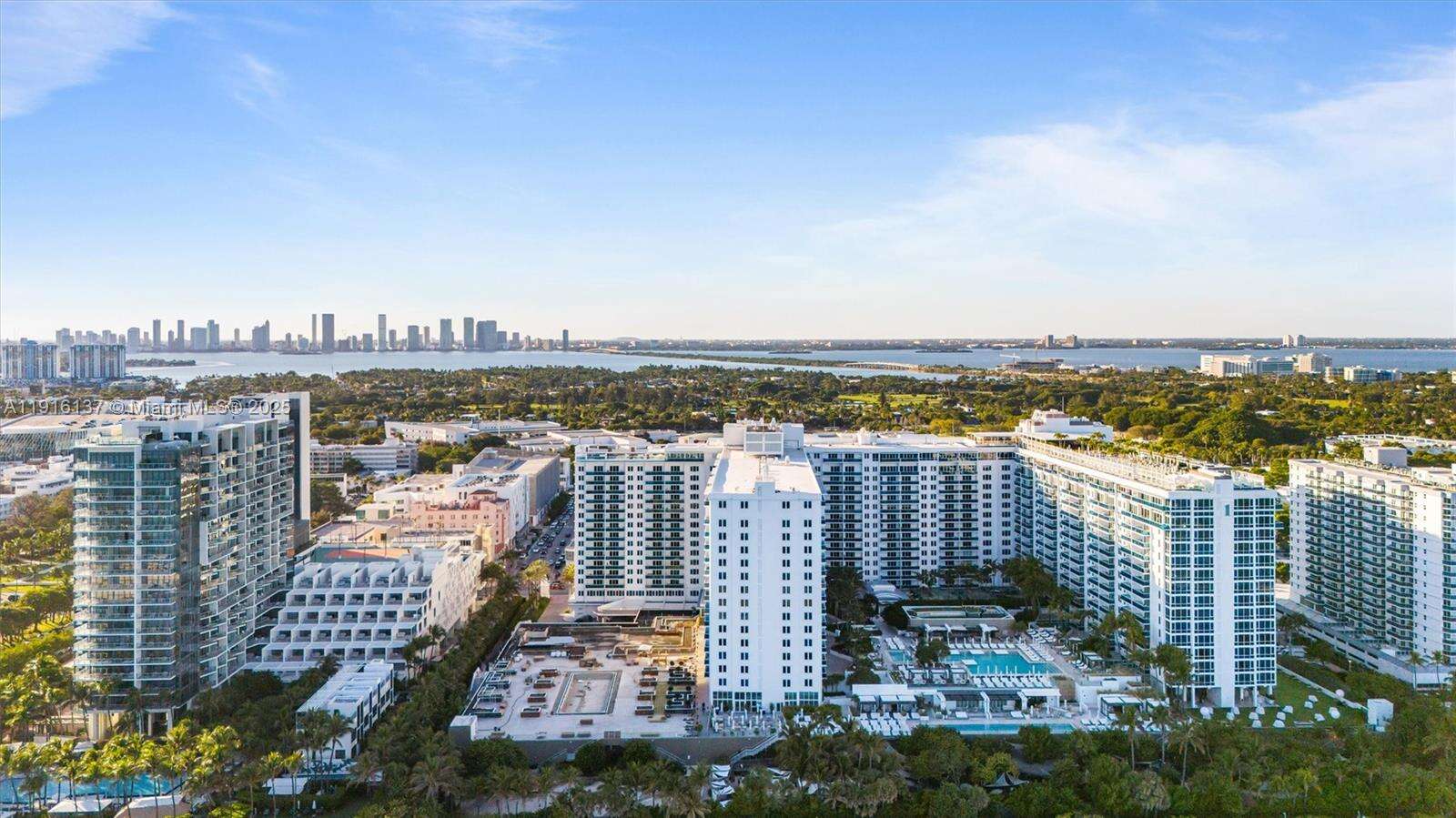 Roney Palace Unit #1432 | Picture 8