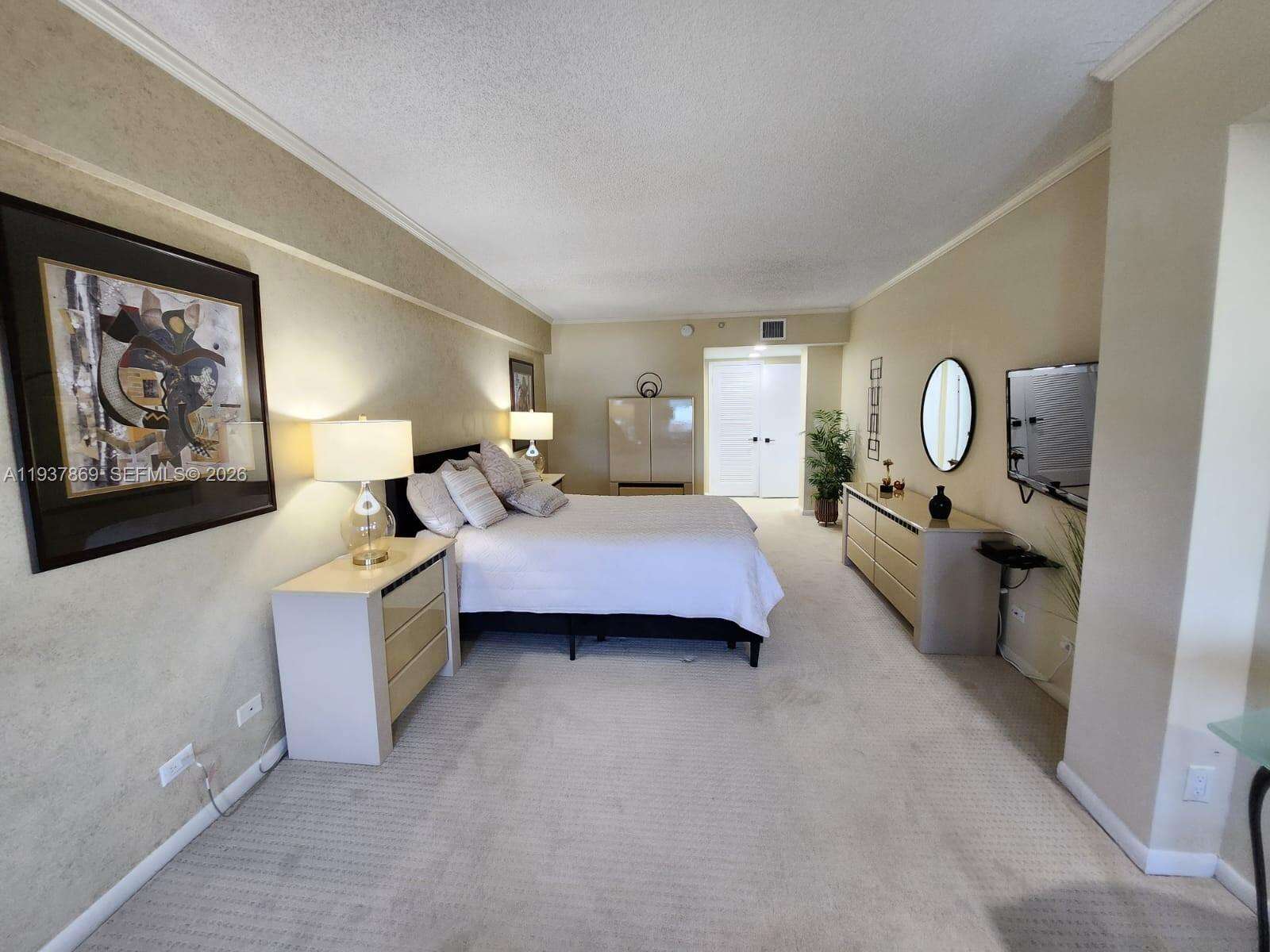 Roney Palace Unit #1026 | Picture 14