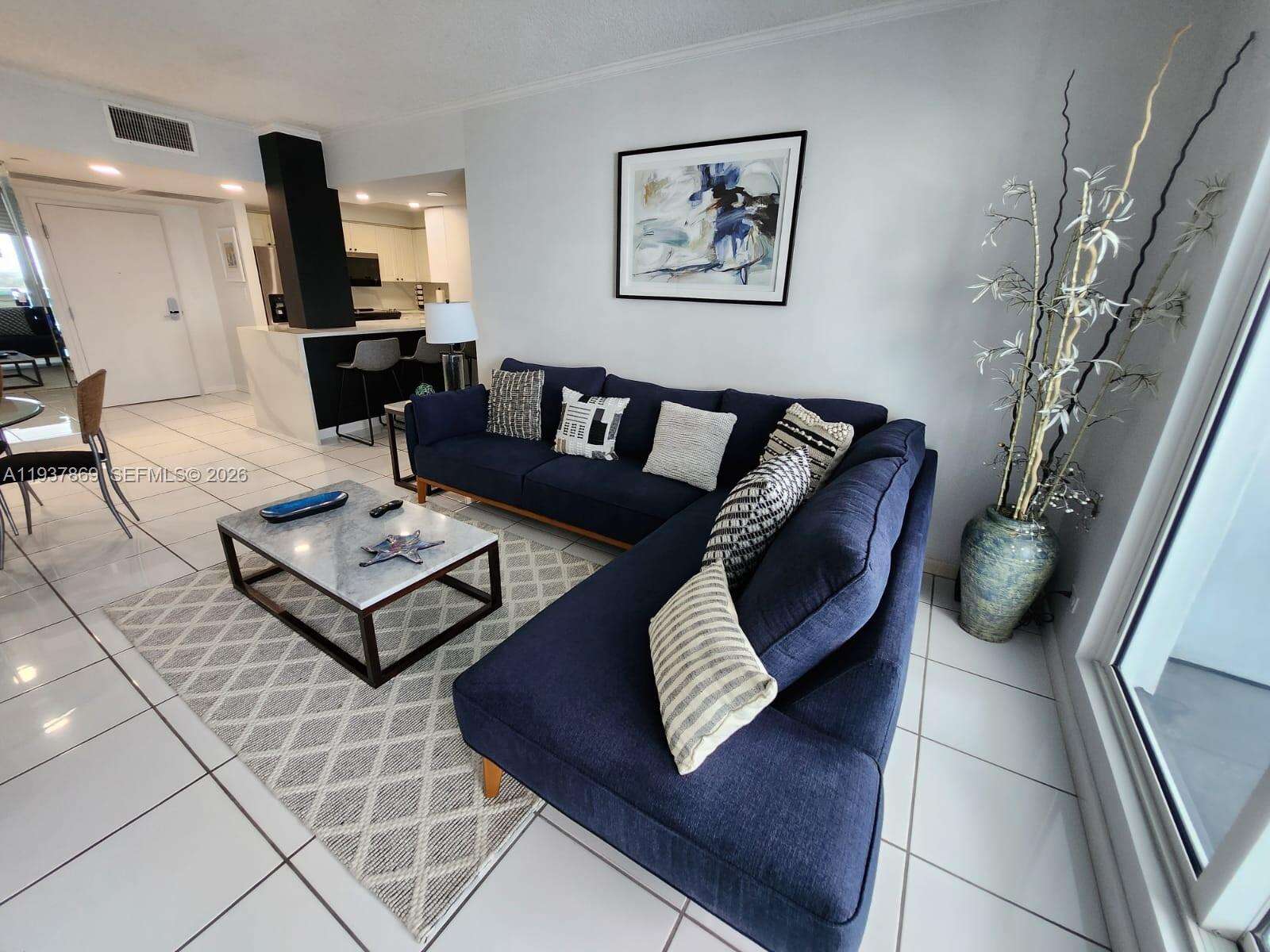 Roney Palace Unit #1026 | Picture 6