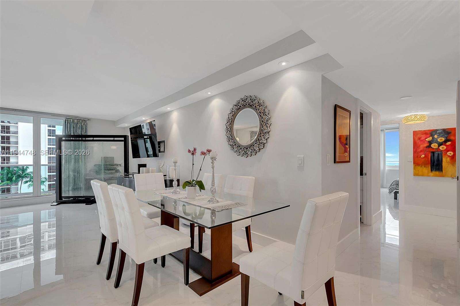 Roney Palace Unit #810 | Picture 7