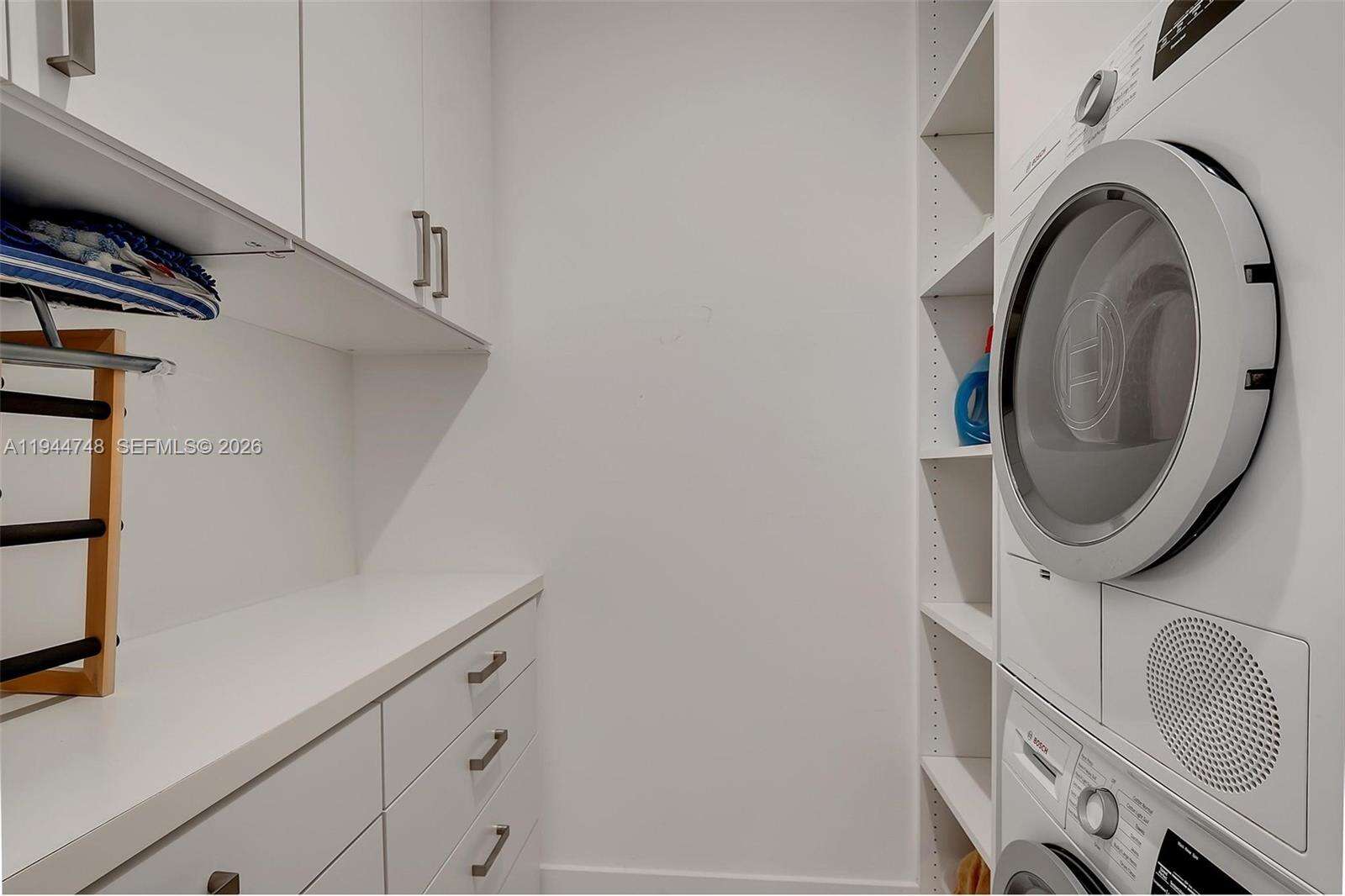 Roney Palace Unit #810 | Picture 10