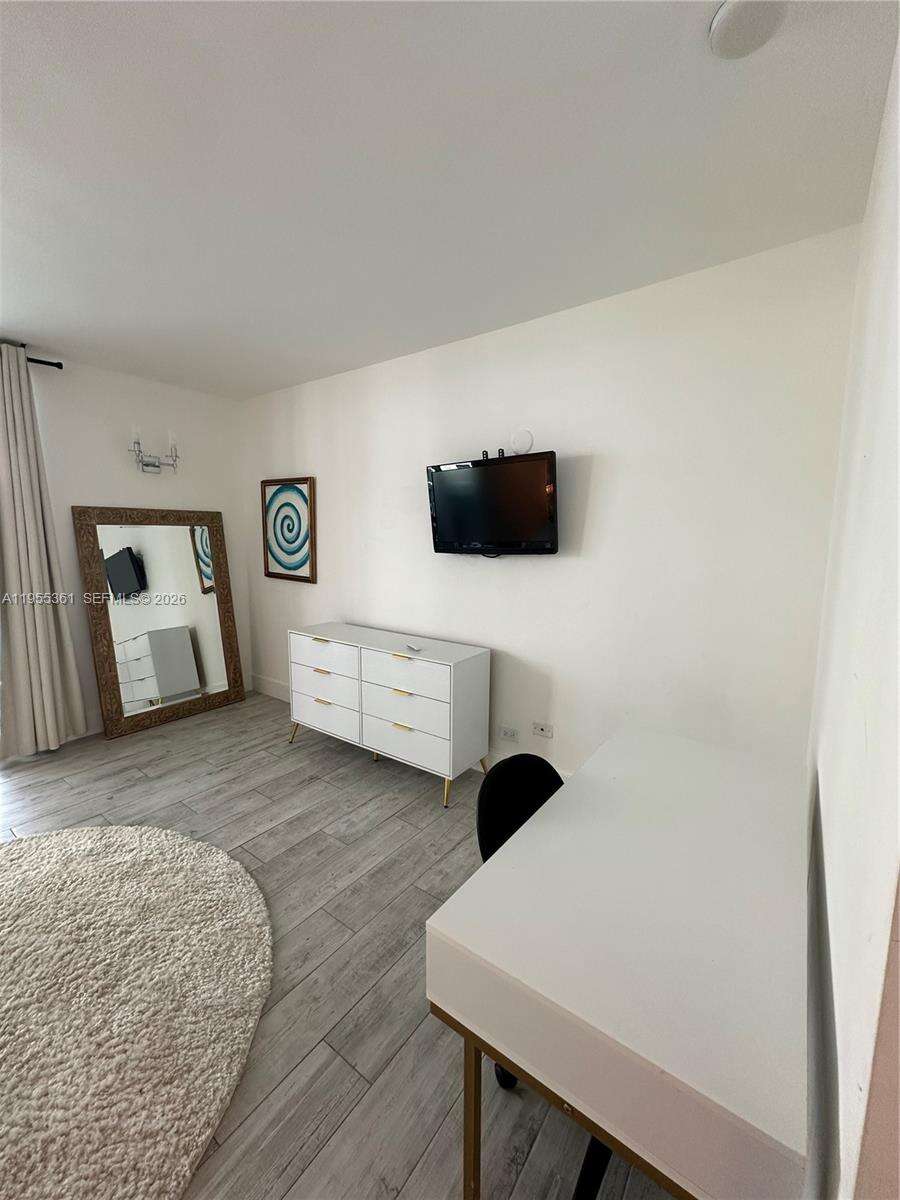 Roney Palace Unit #321 | Picture 13