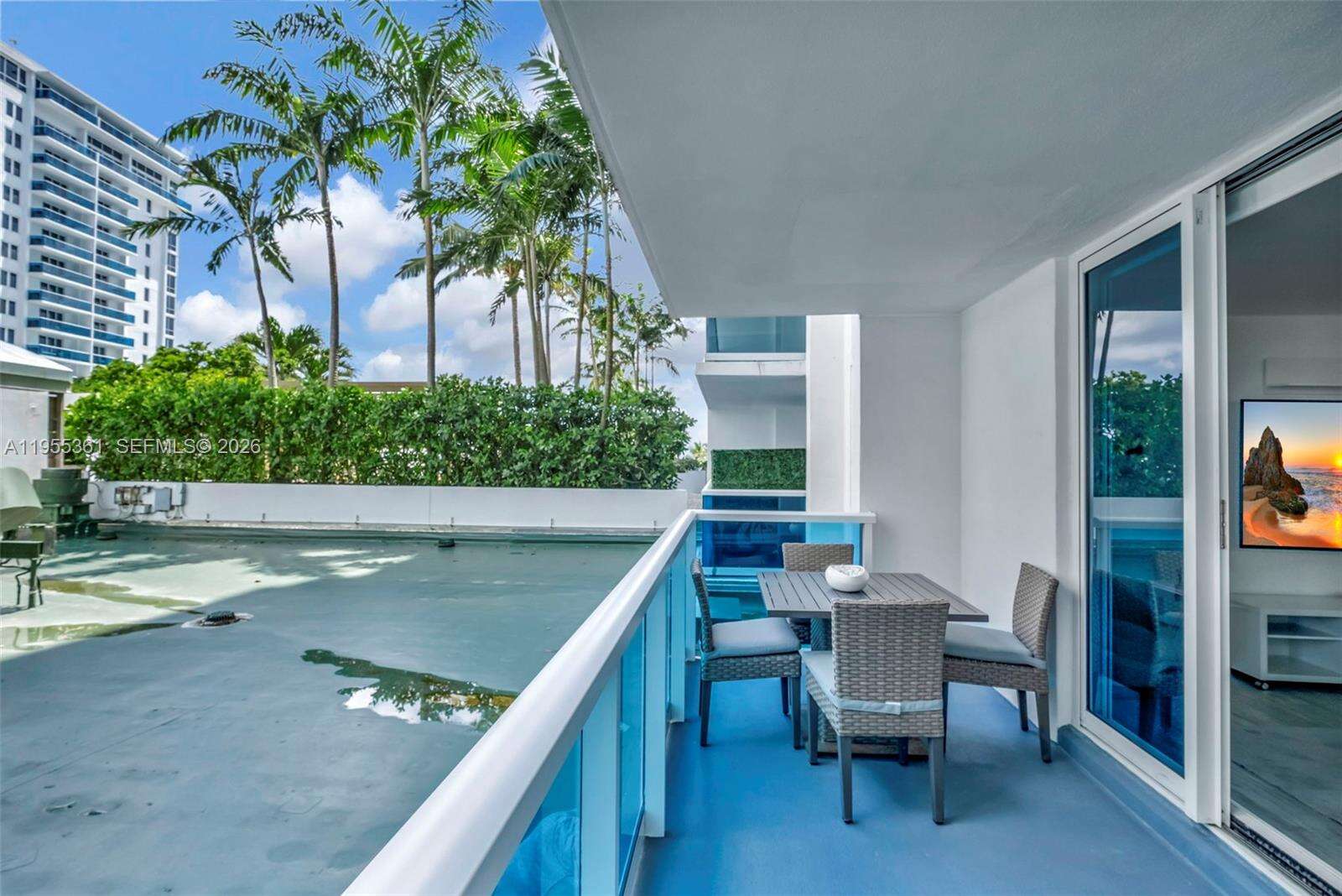 Roney Palace Unit #321 | Picture 16