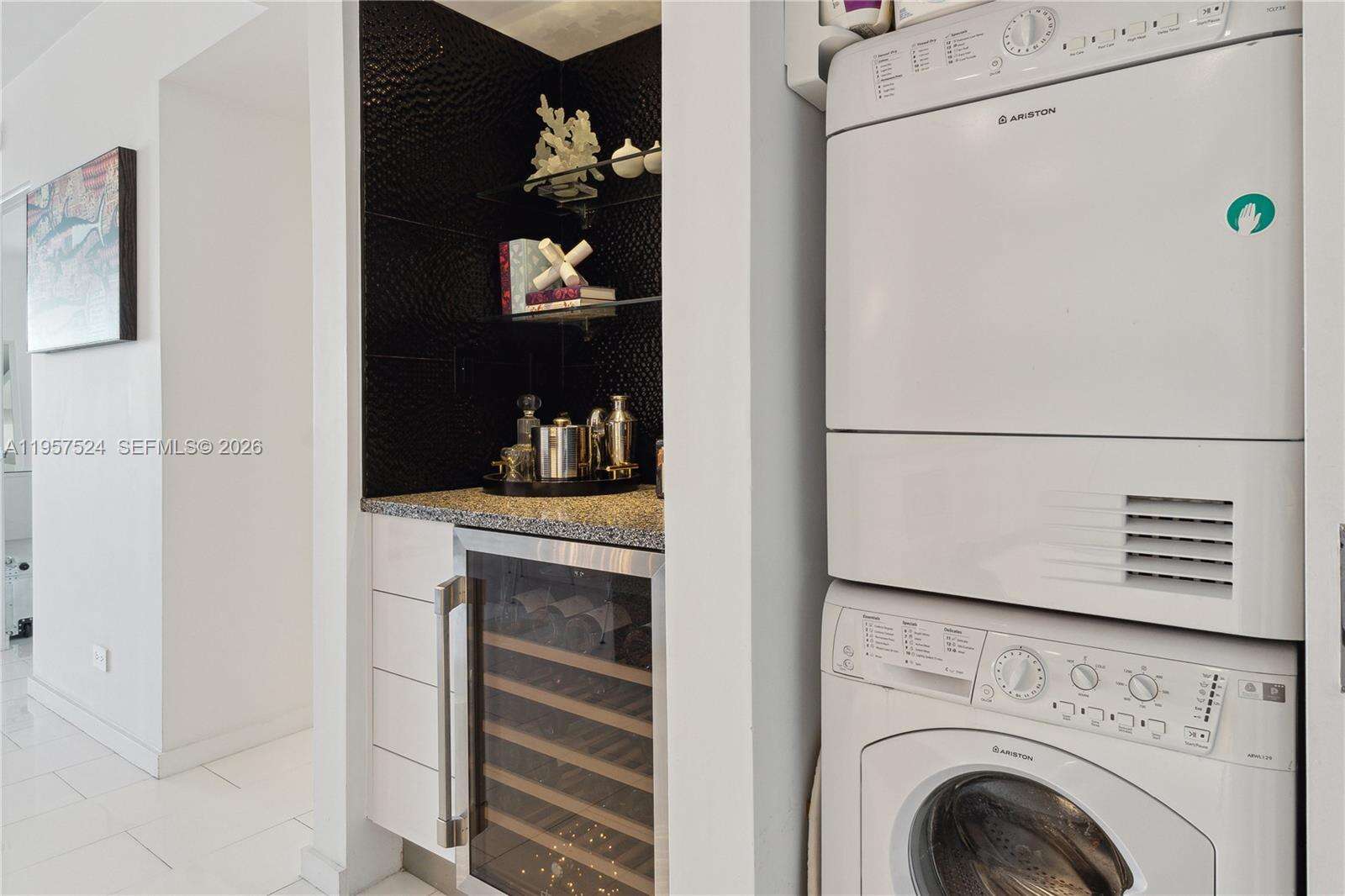 Roney Palace Unit #1234 | Picture 8