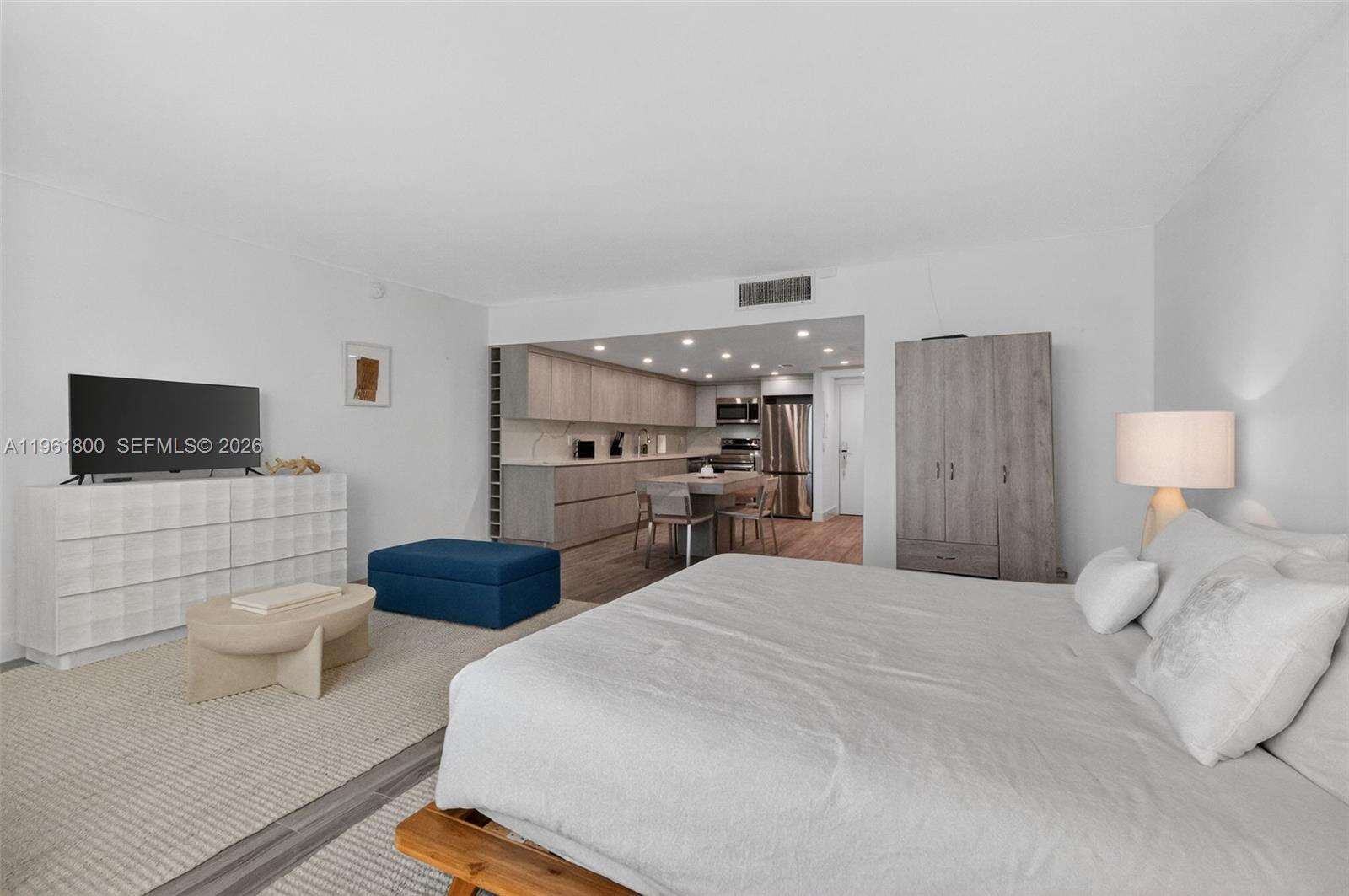 Roney Palace Unit #943 | Picture 31