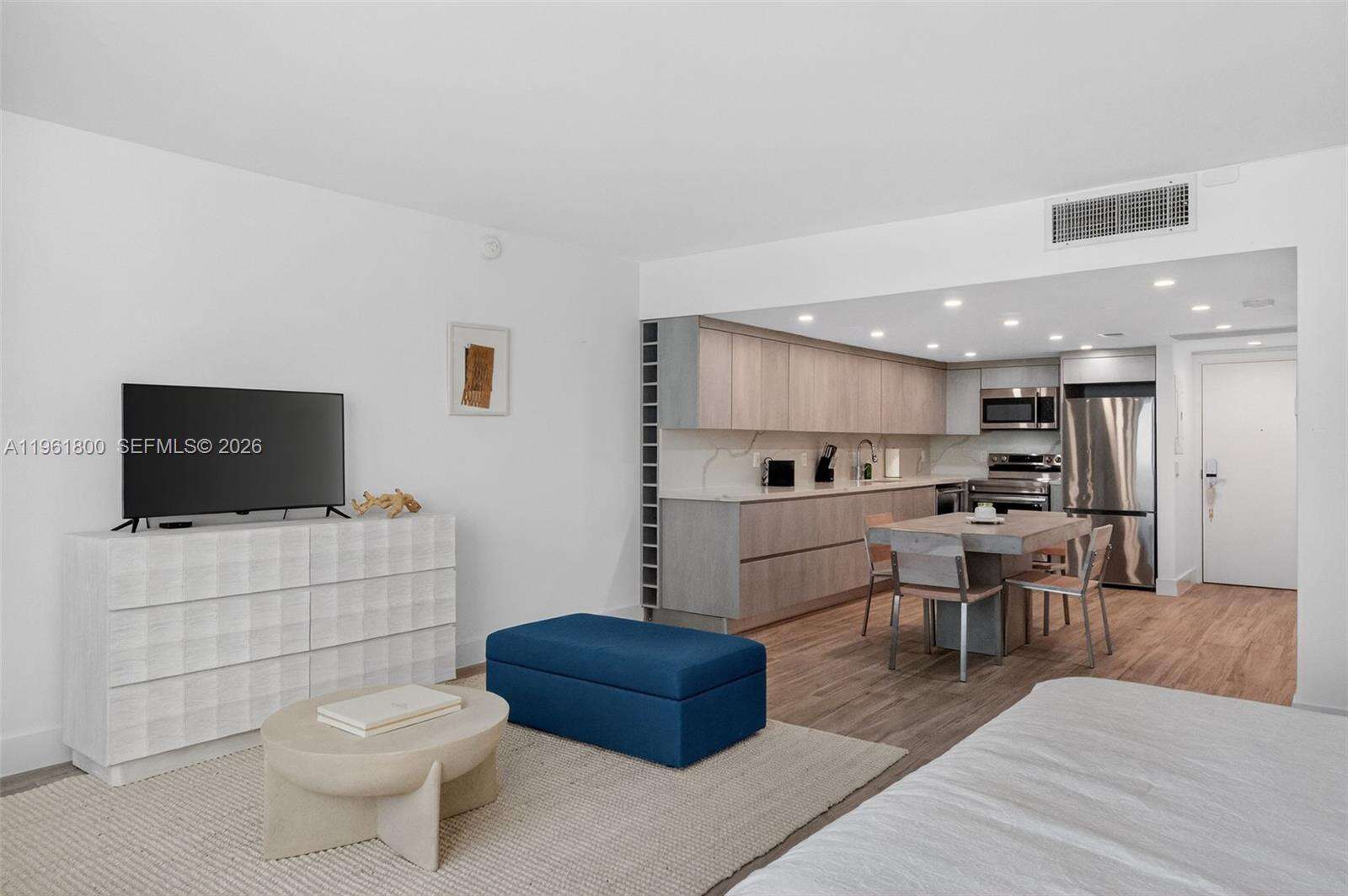 Roney Palace Unit #943 | Picture 8