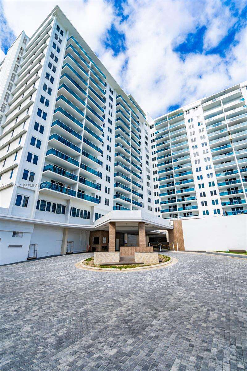 Roney Palace Unit #621 | Picture 2