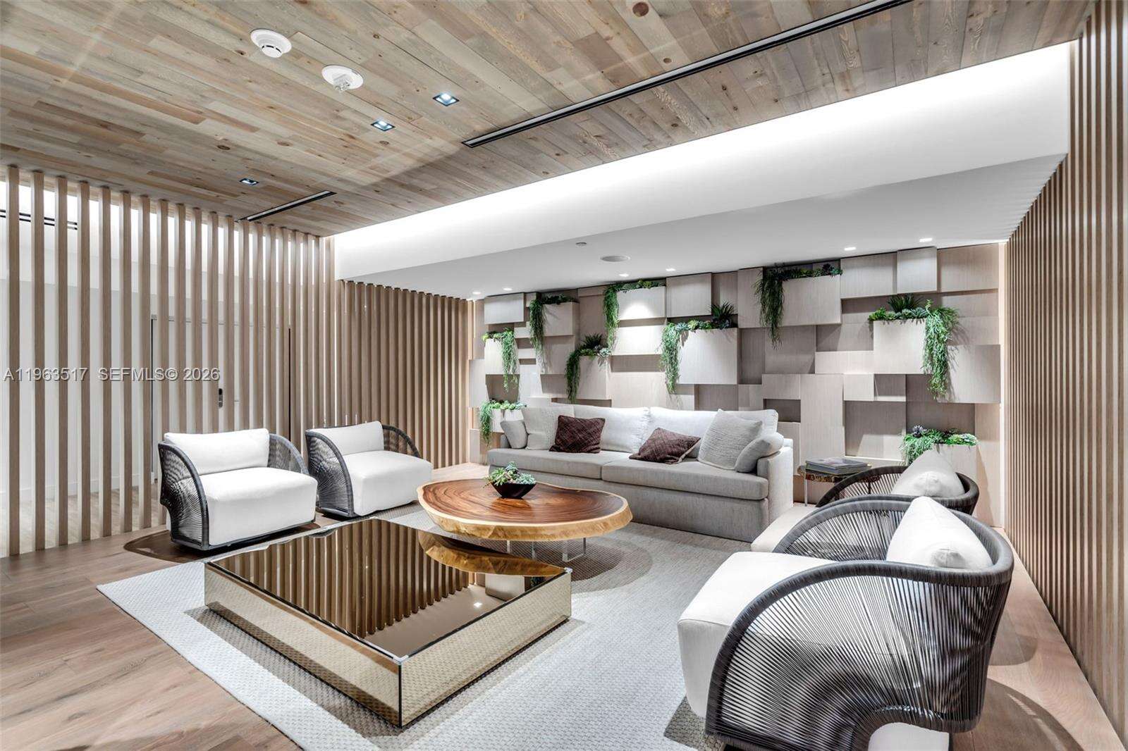 Roney Palace Unit #621 | Picture 38