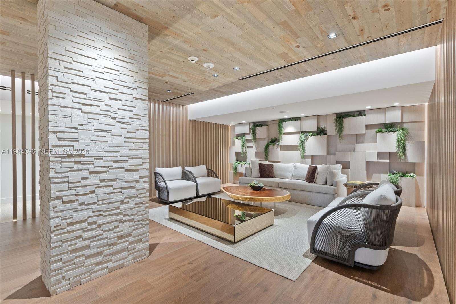 Roney Palace Unit #504 | Picture 23