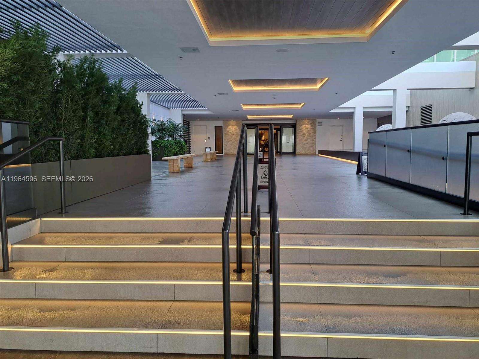 Roney Palace Unit #504 | Picture 34