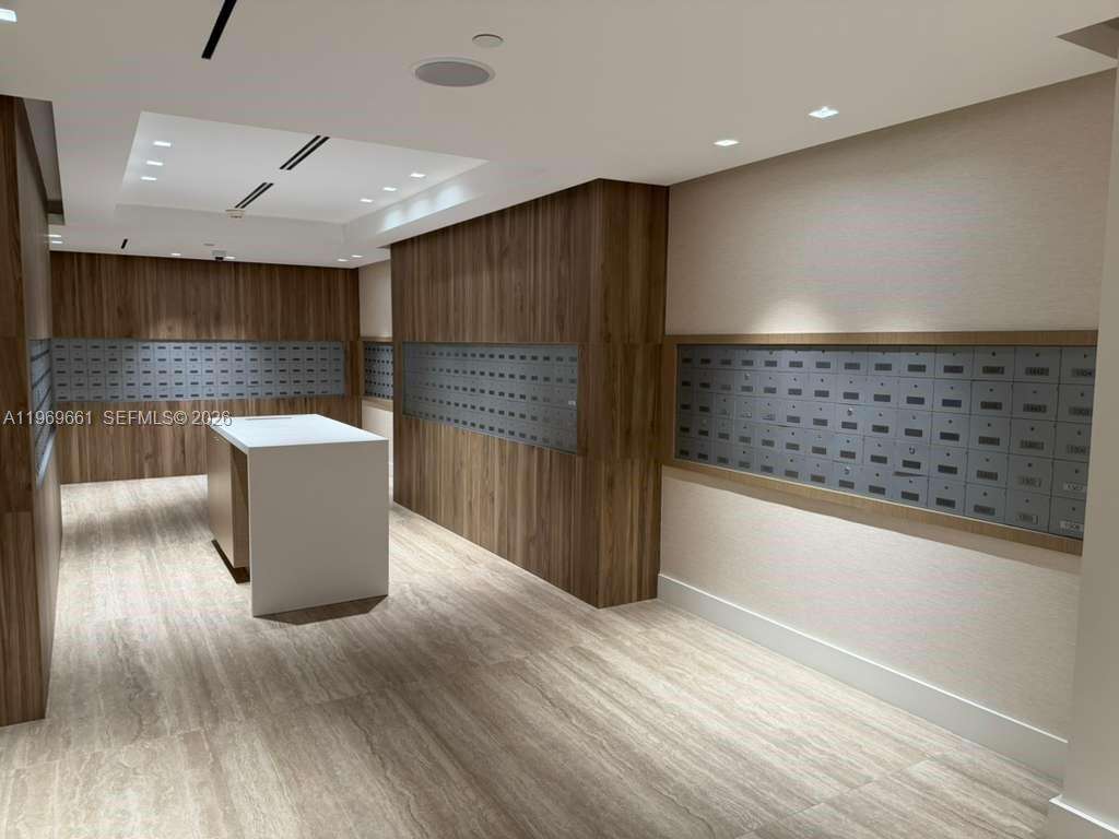 Roney Palace Unit #423 | Picture 10