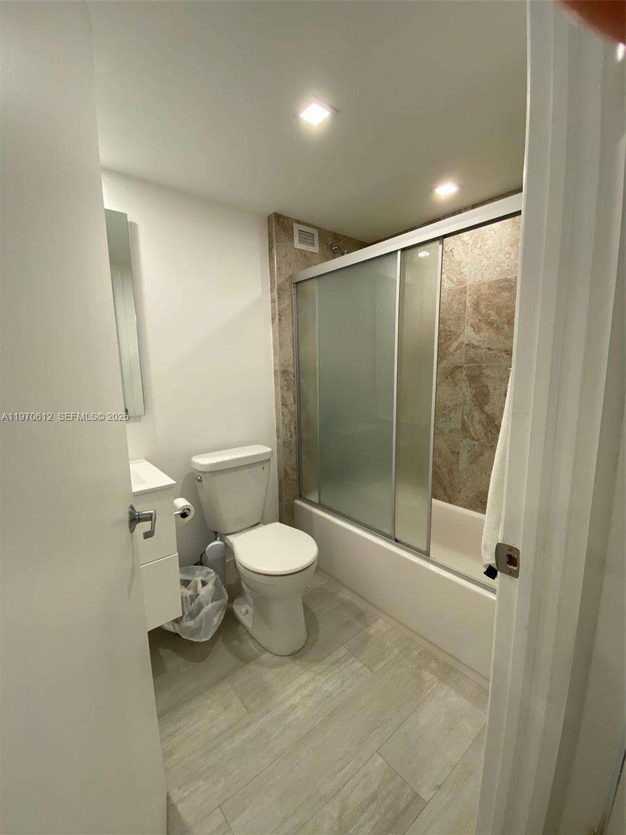 Roney Palace Unit #338 | Picture 15