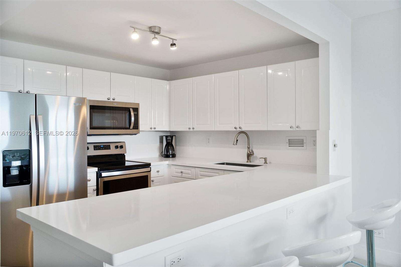 Roney Palace Unit #338 | Picture 3