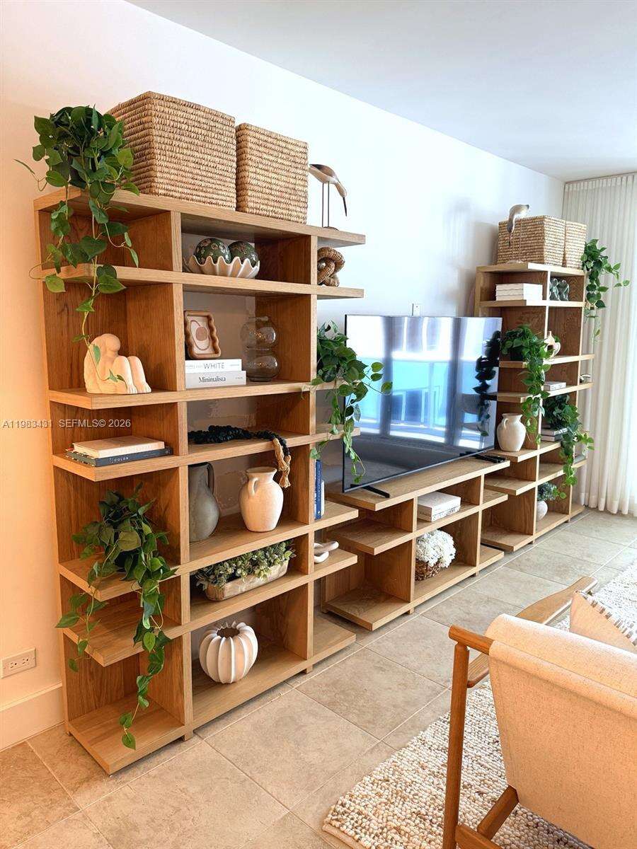 Roney Palace Unit #1501 | Picture 35