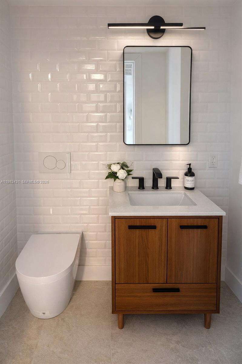 Roney Palace Unit #1501 | Picture 37