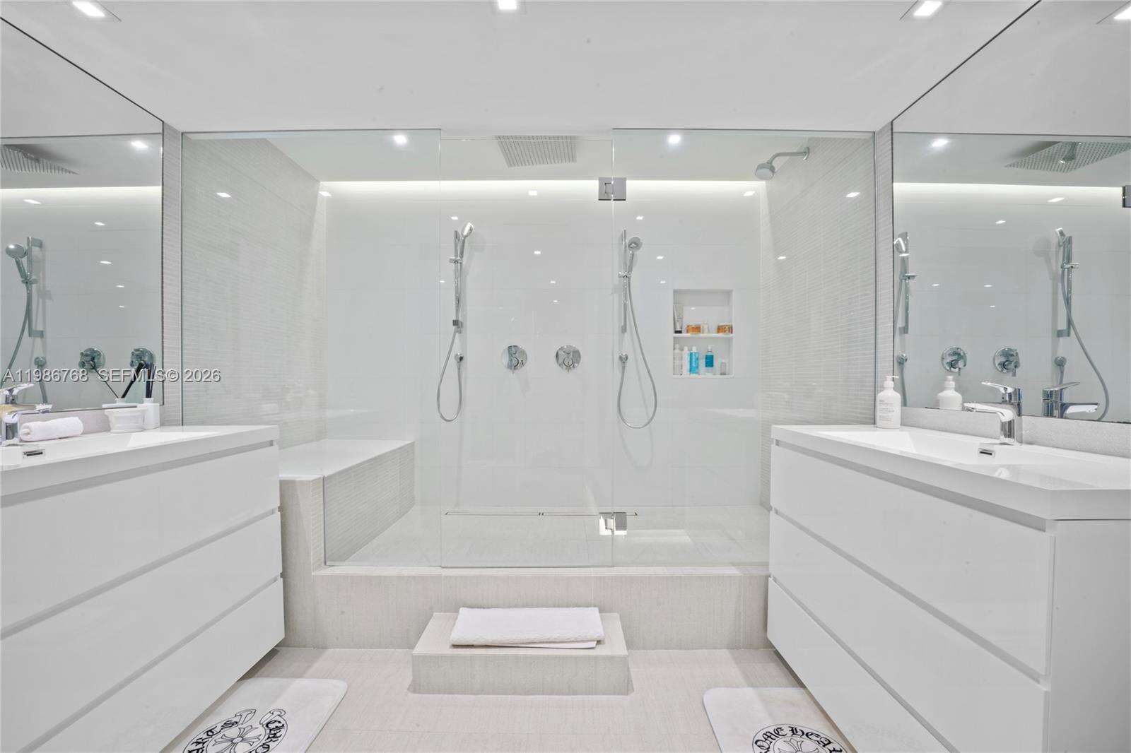 Roney Palace Unit #624 | Picture 9