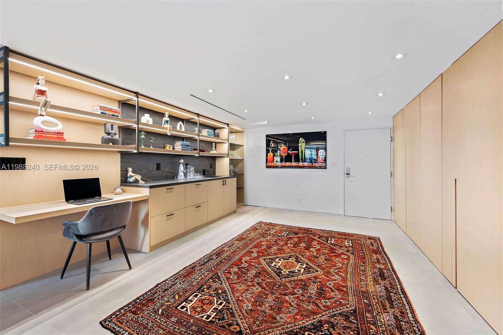 Roney Palace Unit #1004 | Picture 44