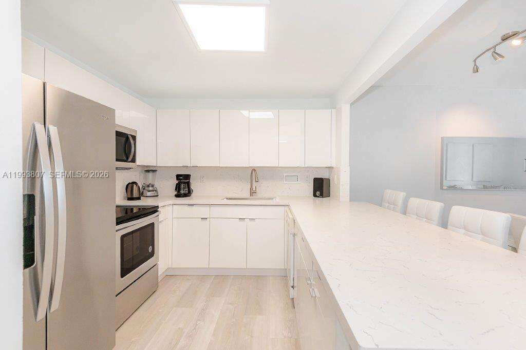 Roney Palace Unit #401 | Picture 16