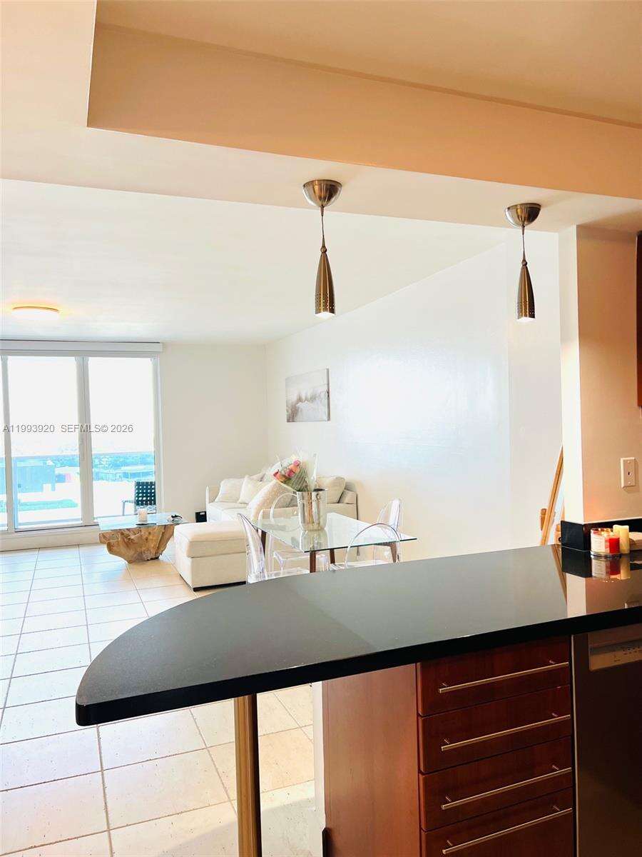 Roney Palace Unit #1229 | Picture 2