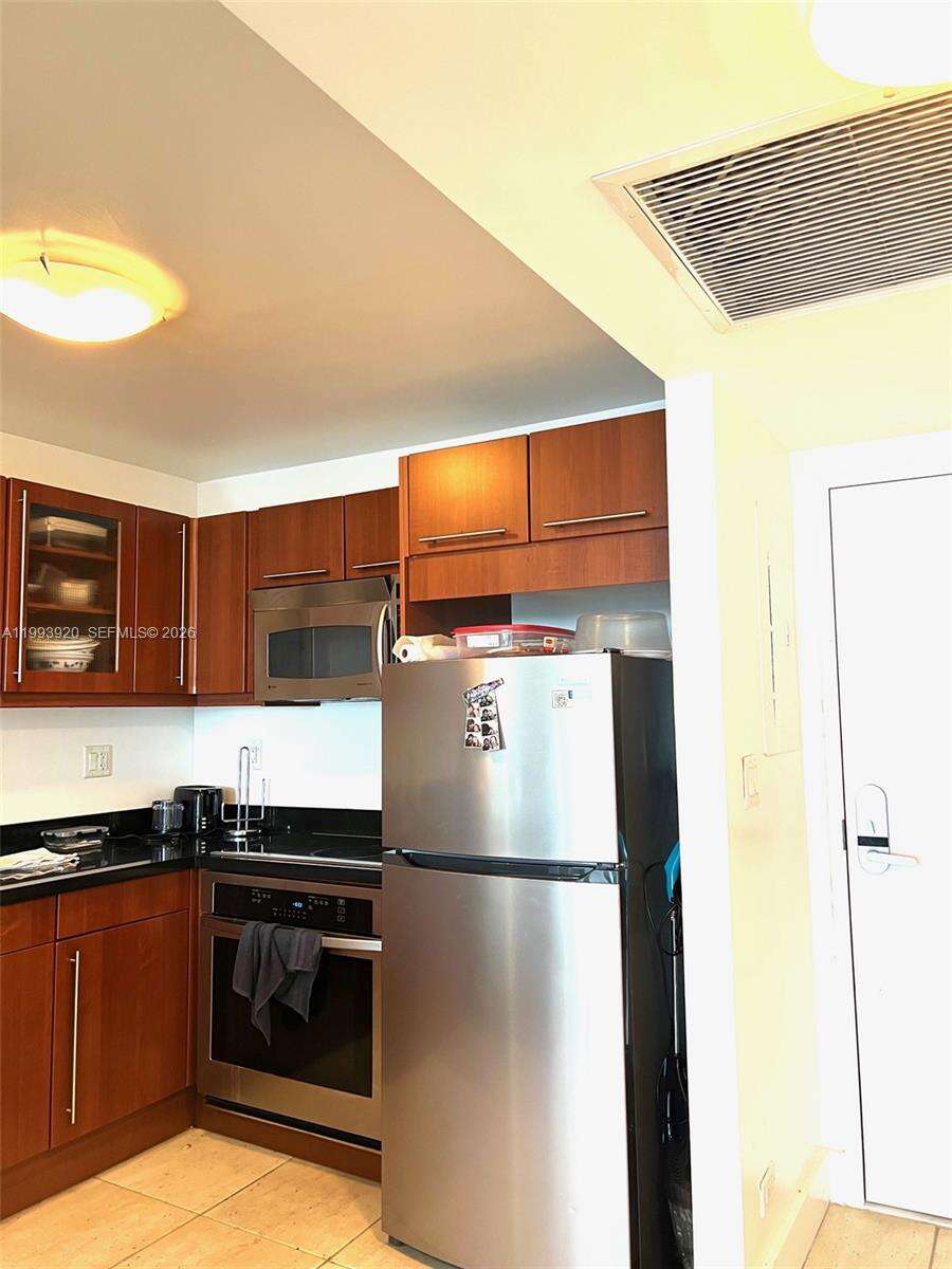 Roney Palace Unit #1229 | Picture 7