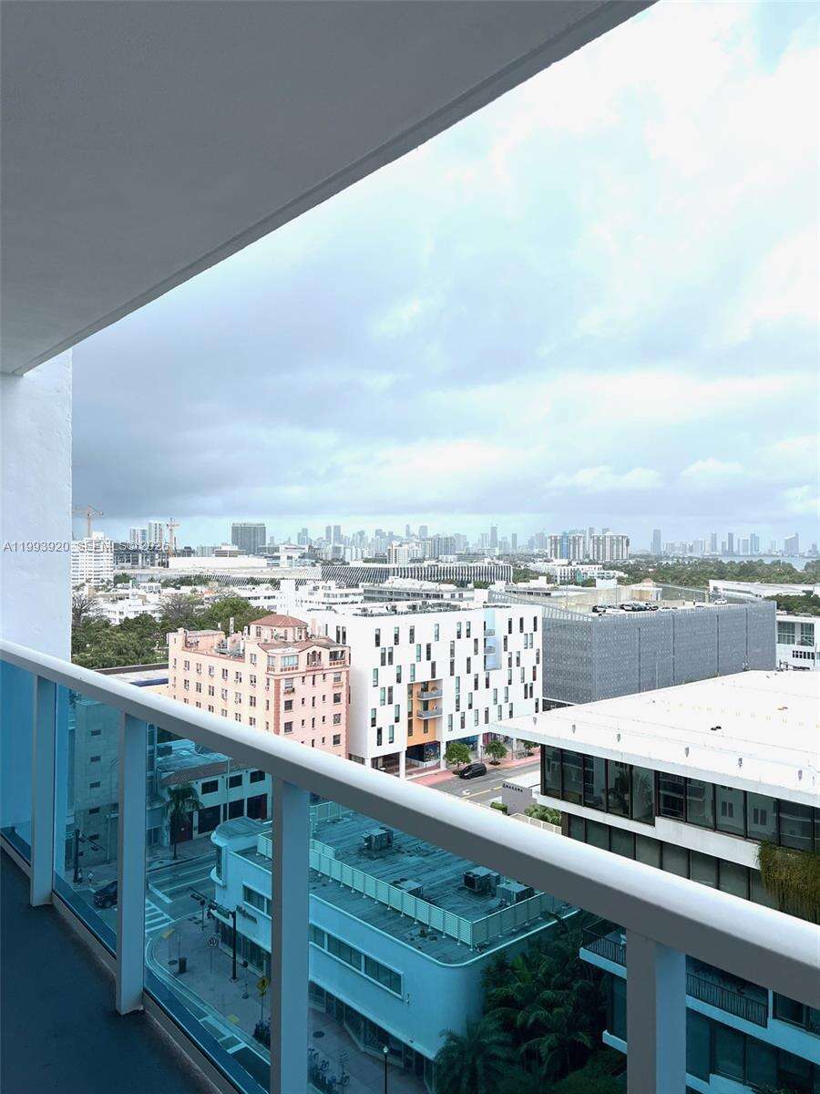 Roney Palace Unit #1229 | Picture 9