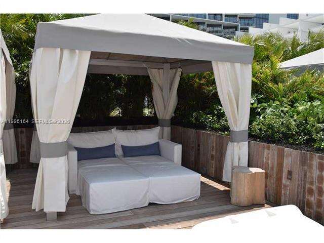 Roney Palace Unit #1507 | Picture 21