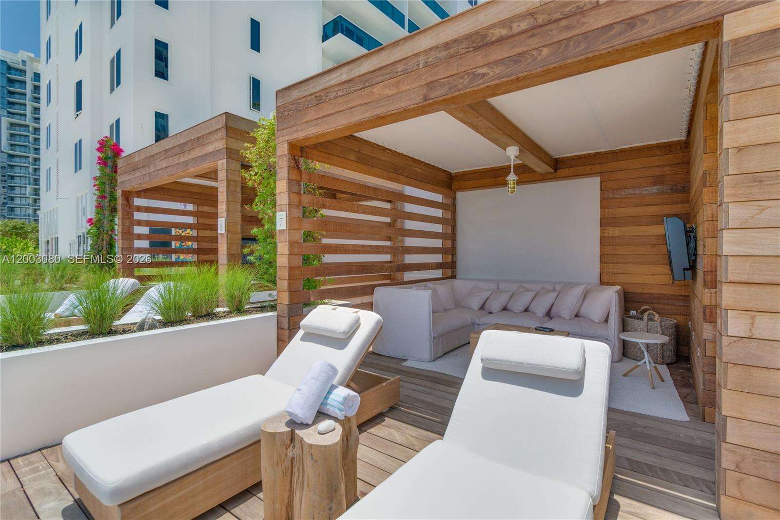 Roney Palace Unit #1009 | Picture 35