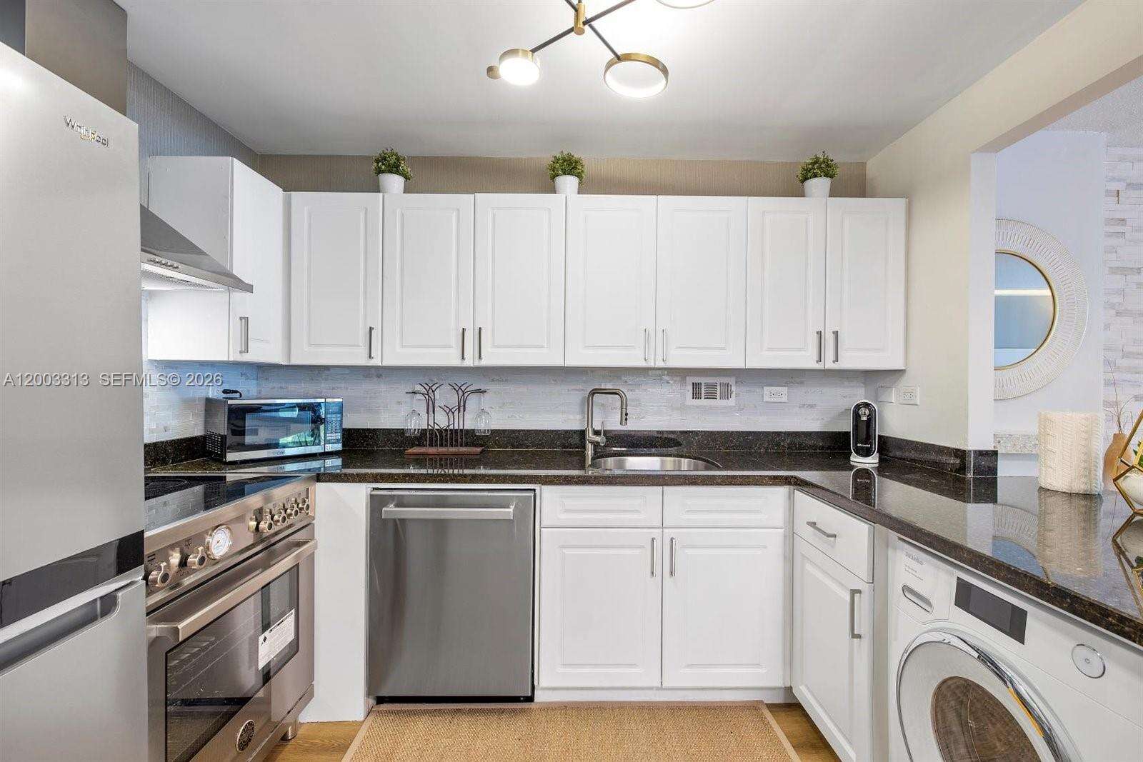 Roney Palace Unit #421 | Picture 12