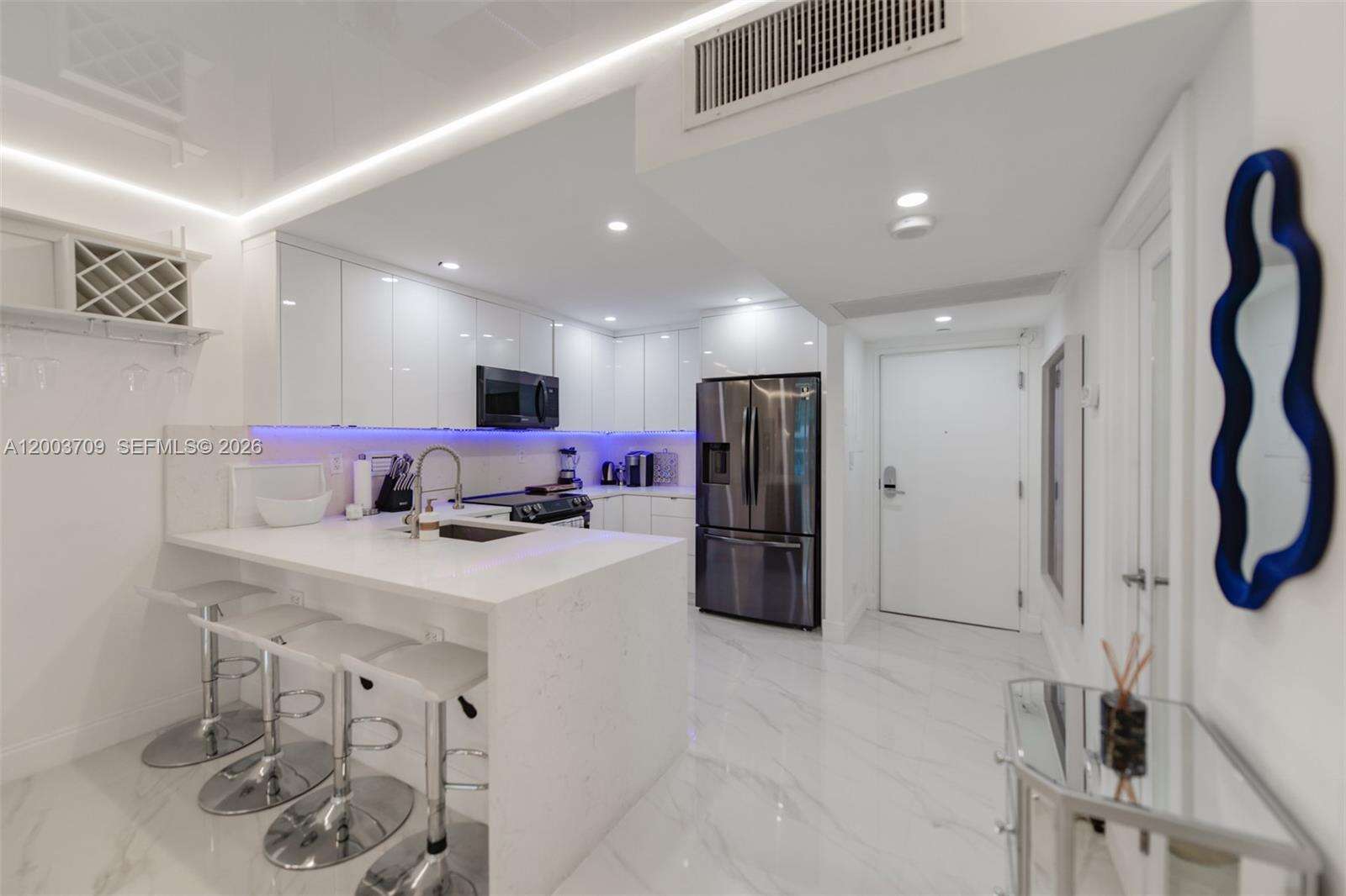 Roney Palace Unit #529 | Picture 14