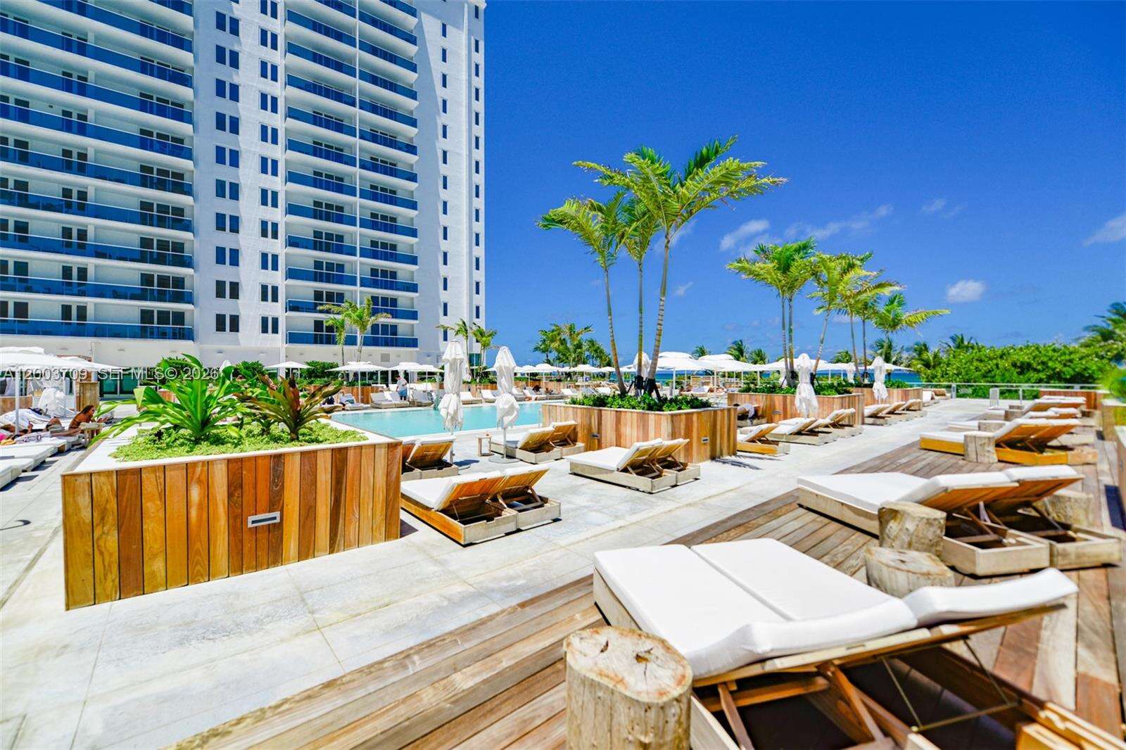 Roney Palace Unit #529 | Picture 30