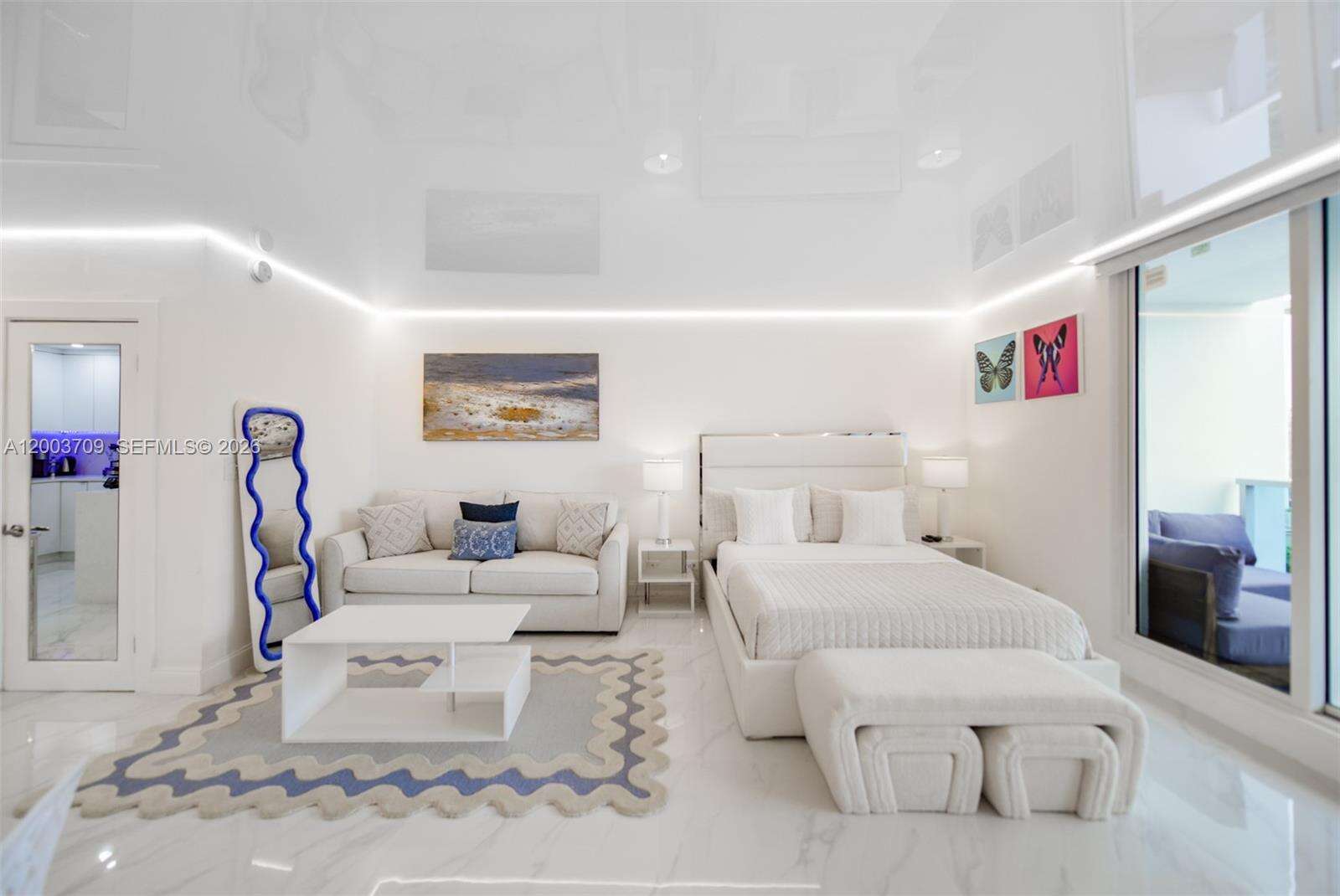 Roney Palace Unit #529 | Picture 8