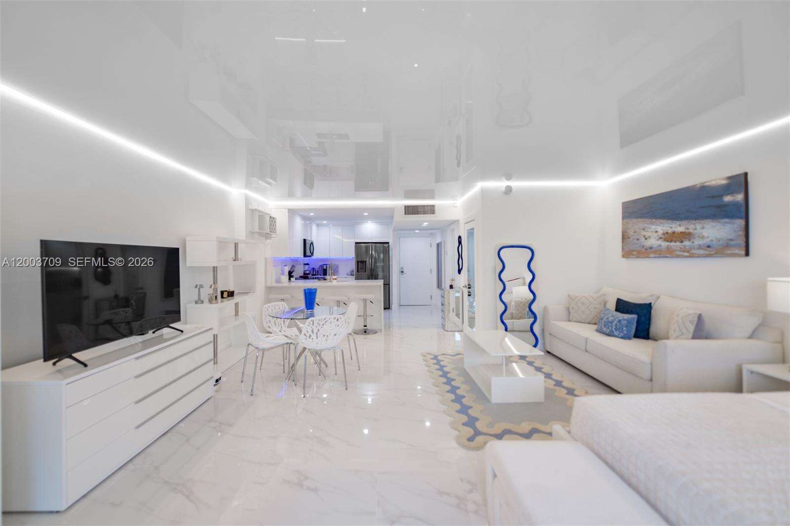 Roney Palace Unit #529 | Picture 9