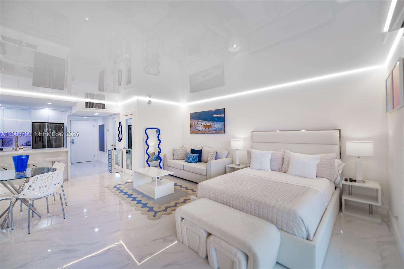 Roney Palace Unit #529 | Picture 10