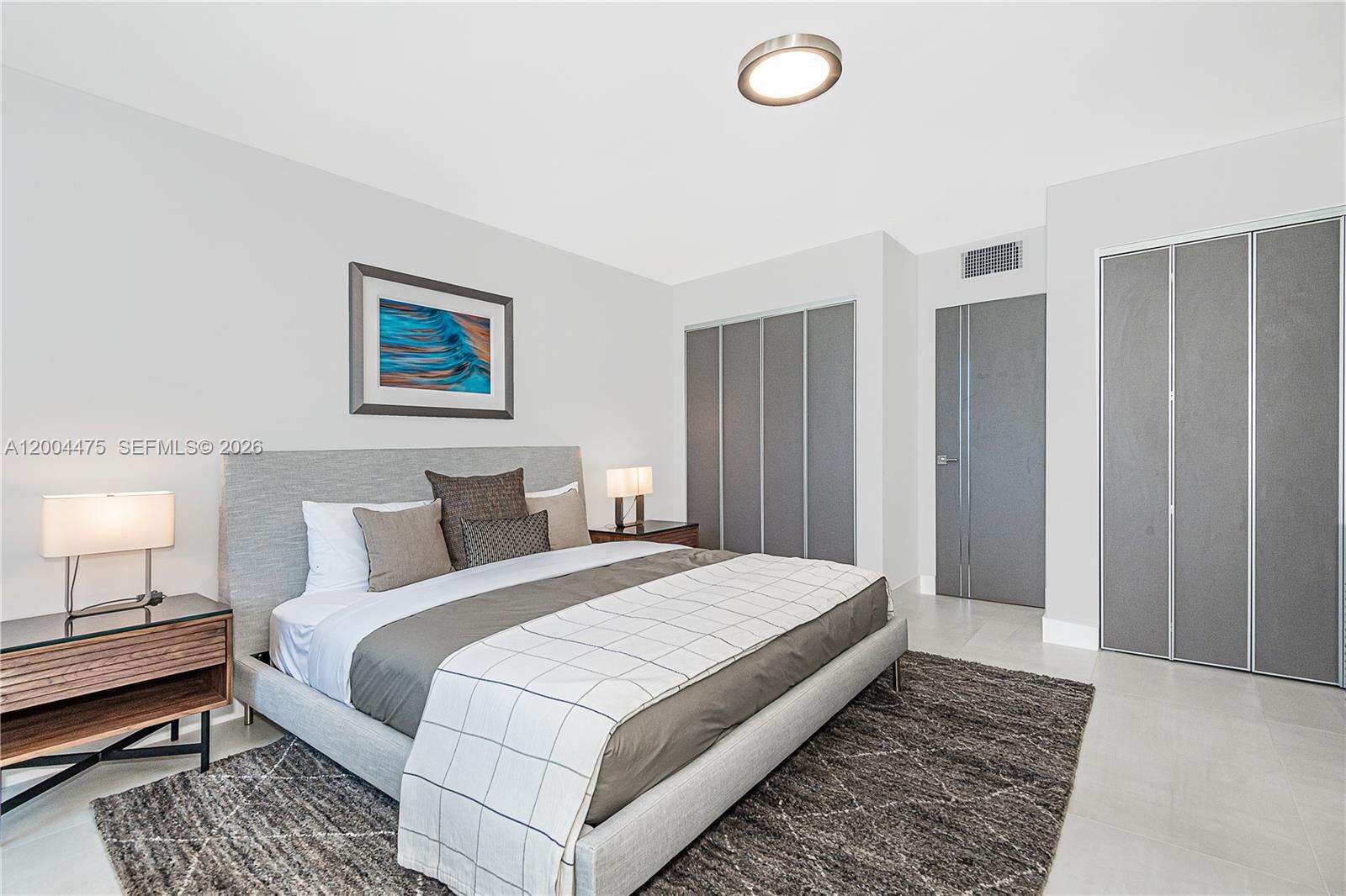 Roney Palace Unit #1440 | Picture 16