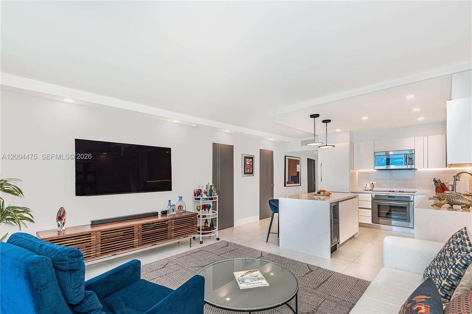 Roney Palace Unit #1440 | Picture 7