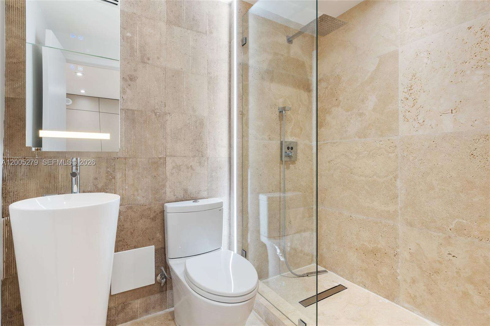 Roney Palace Unit #1011-1012 | Picture 27