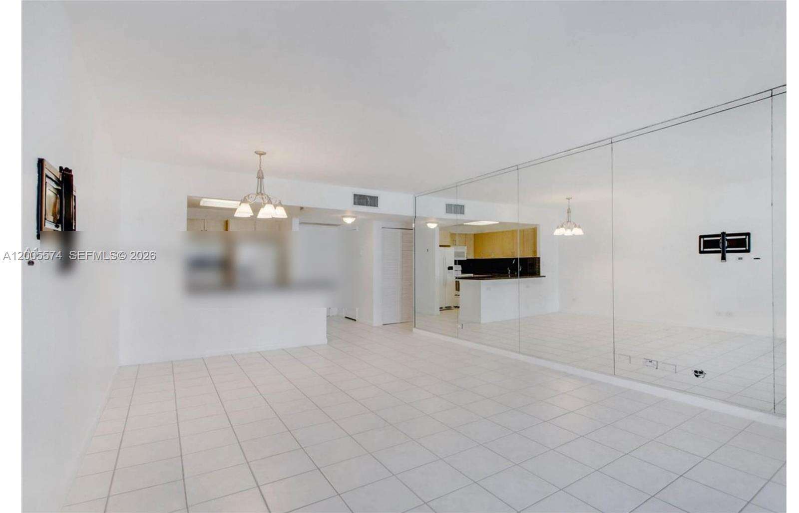 Roney Palace Unit #817 | Picture 11