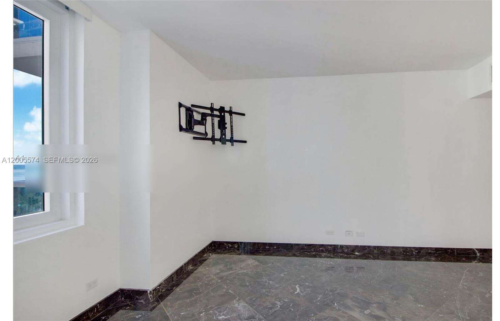 Roney Palace Unit #817 | Picture 6