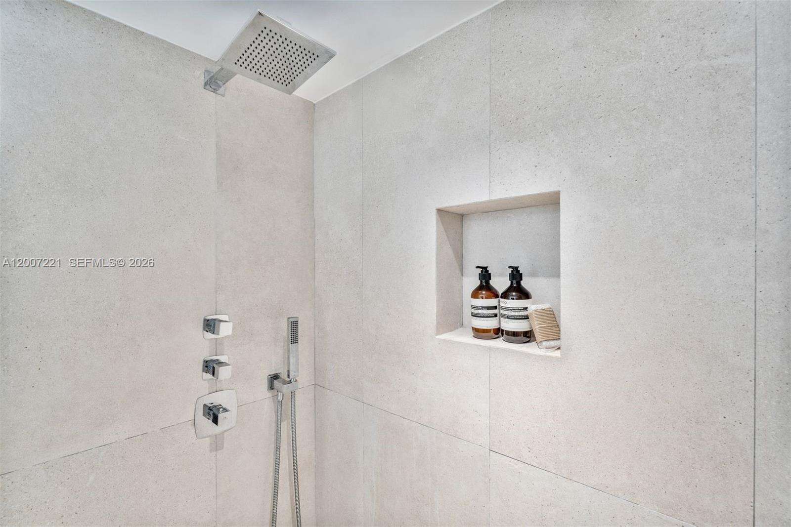 Roney Palace Unit #902 | Picture 15