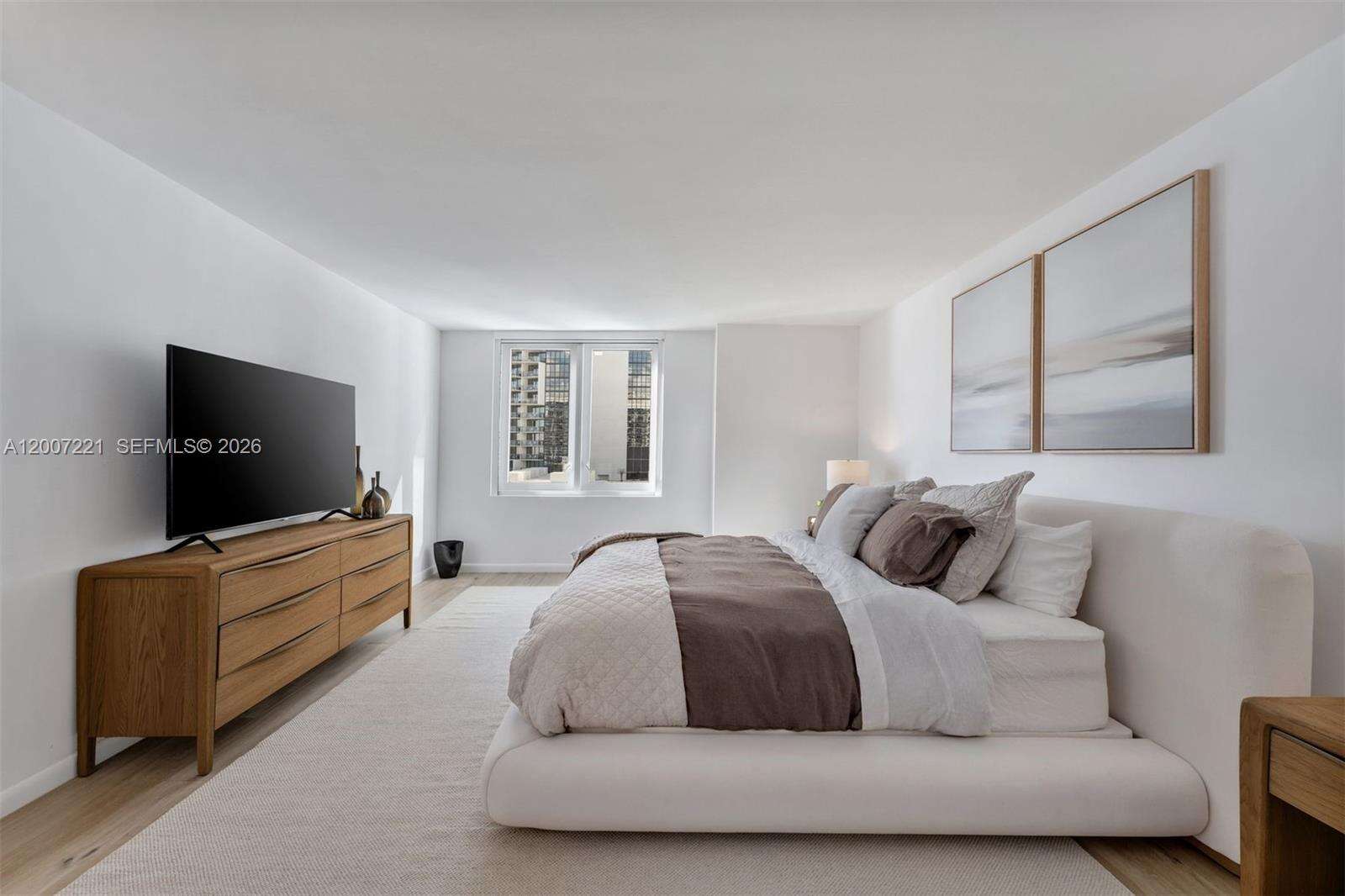 Roney Palace Unit #902 | Picture 18