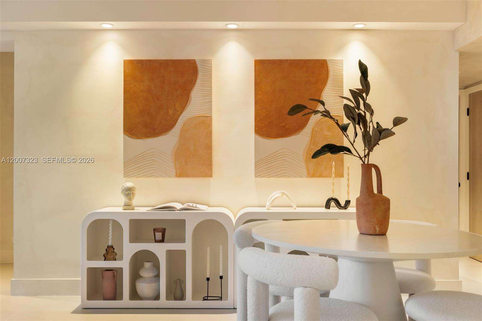 Roney Palace Unit #526 | Picture 5