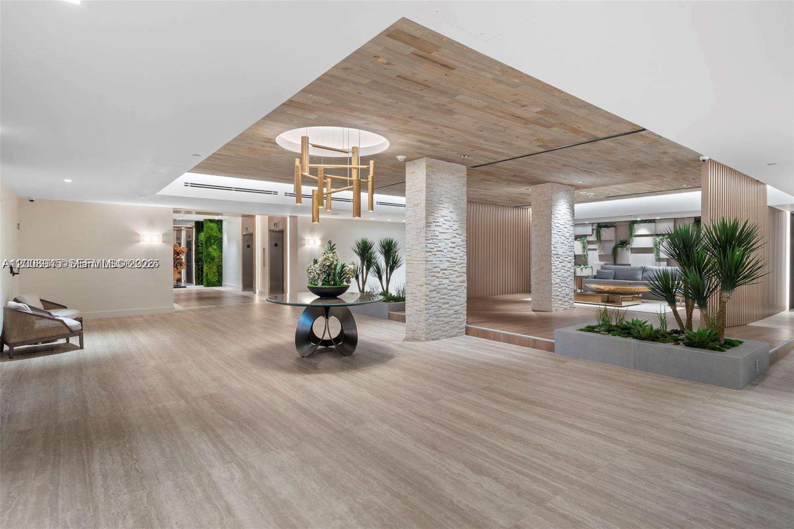 Roney Palace Unit #1125 | Picture 37